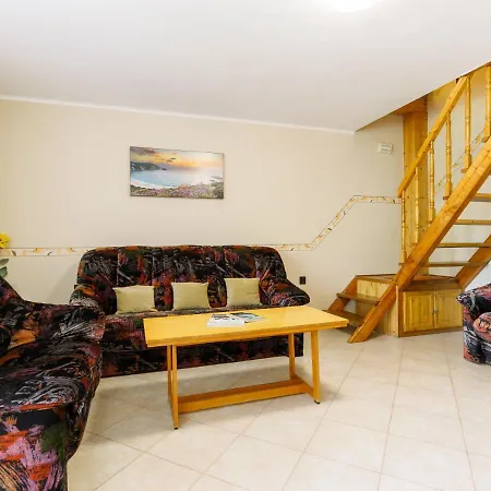 Ferienhaus Jazmin By Interhome