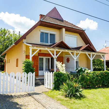 Jazmin By Interhome Сasa de vacaciones Balatonszarszo